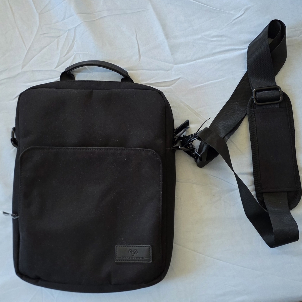 Jack Abrahams The Messenger | 12-In Twill Messenger Bag with Tablet Sleeve